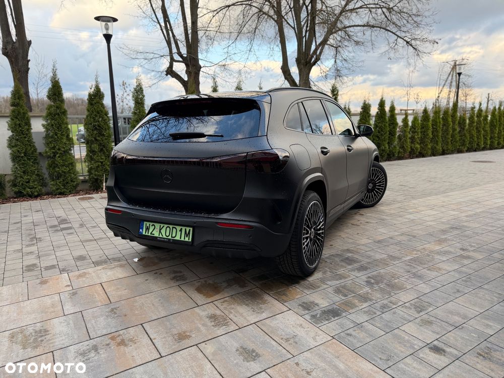 Mercedes-Benz EQA 300 66.5kWh 4-Matic AMG Line - 7