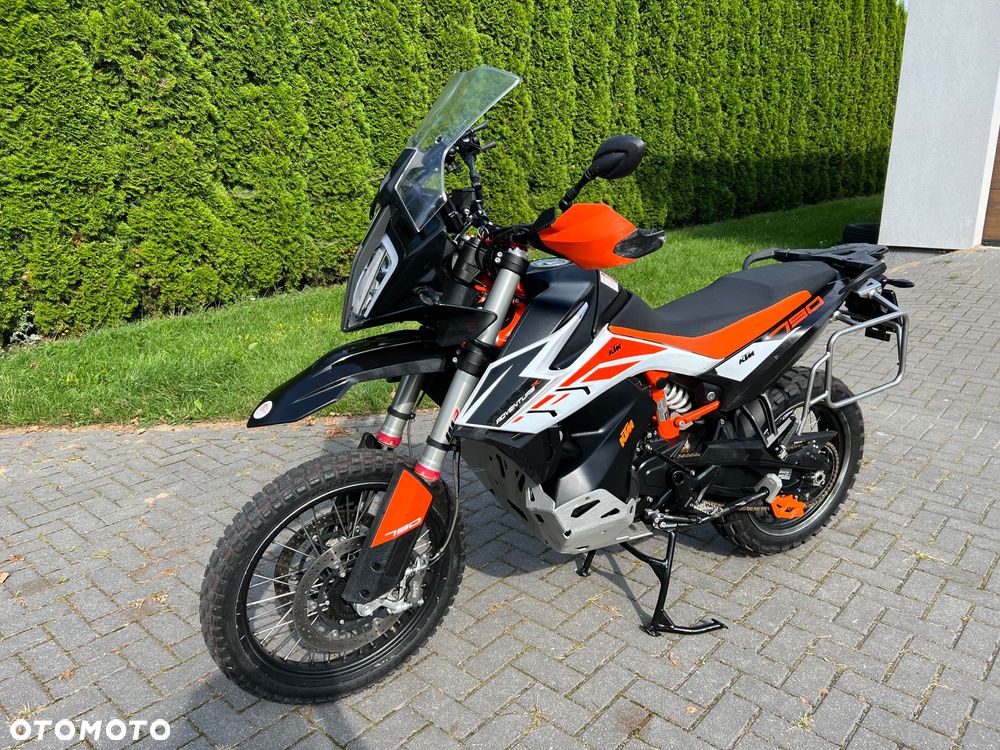 KTM Adventure - 6