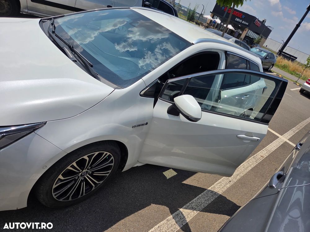 Toyota Corolla 1.8 Hybrid Comfort - 9
