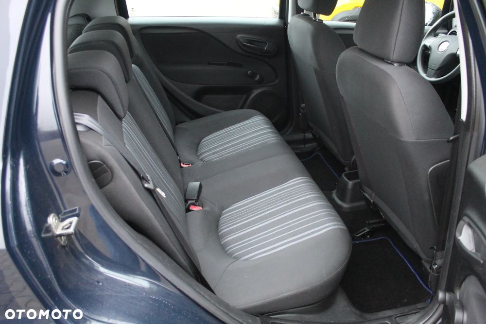 Fiat Grande Punto 1.2 8V Actual - 12