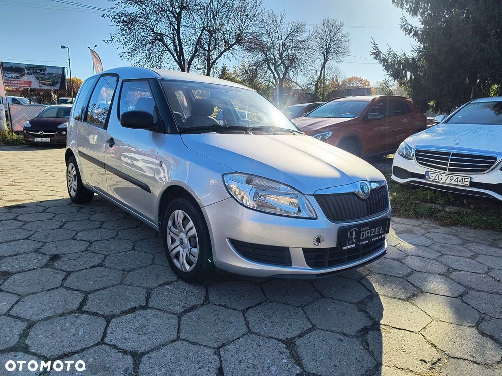 Skoda Roomster 2011 photo 3