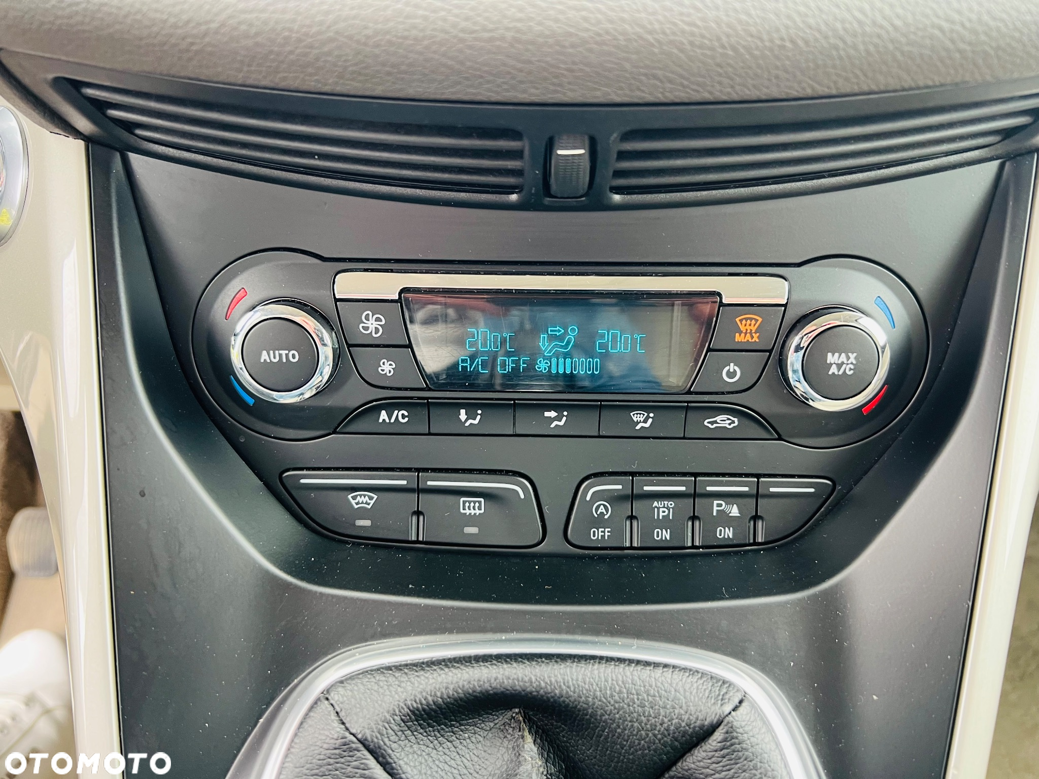 Ford Grand C-MAX 1.6 EcoBoost Start-Stop-System Titanium - 23