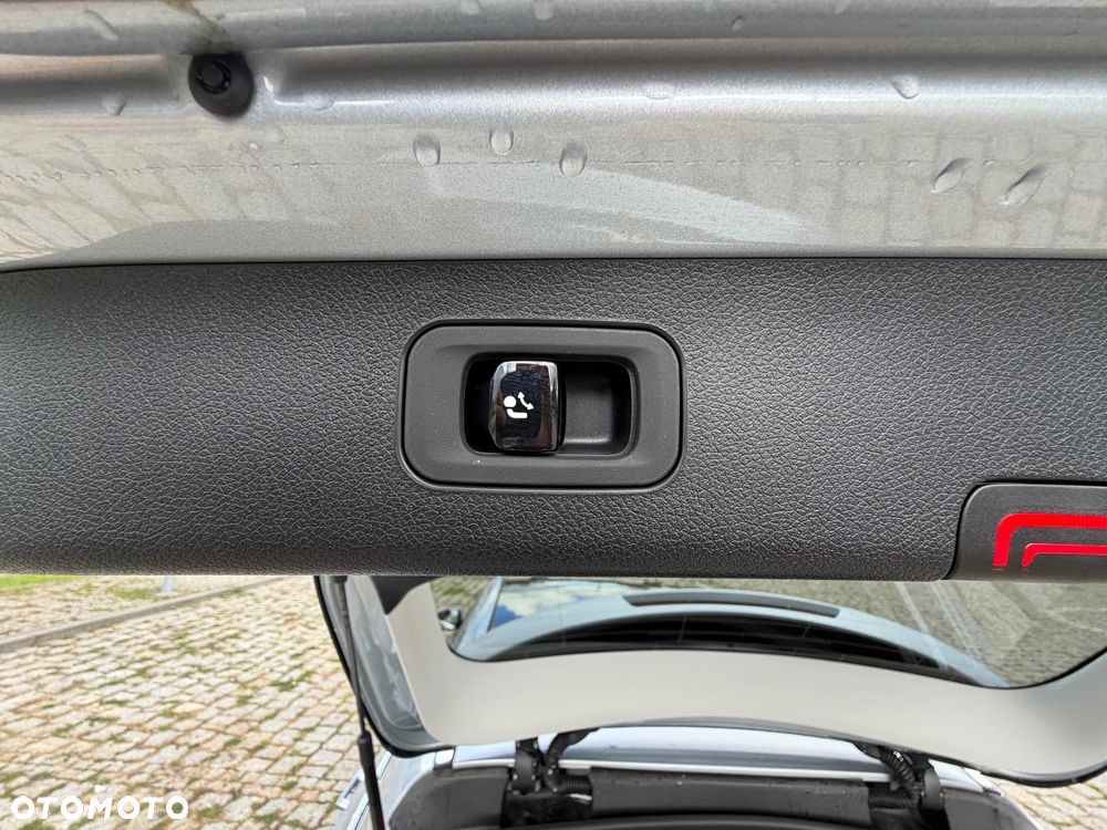 Mercedes-Benz Klasa E 300 Exclusive - 19
