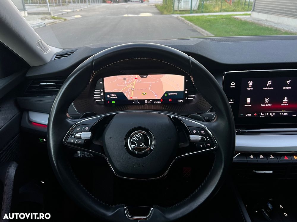 Skoda Octavia Combi 2.0 TDI DSG Clever - 24