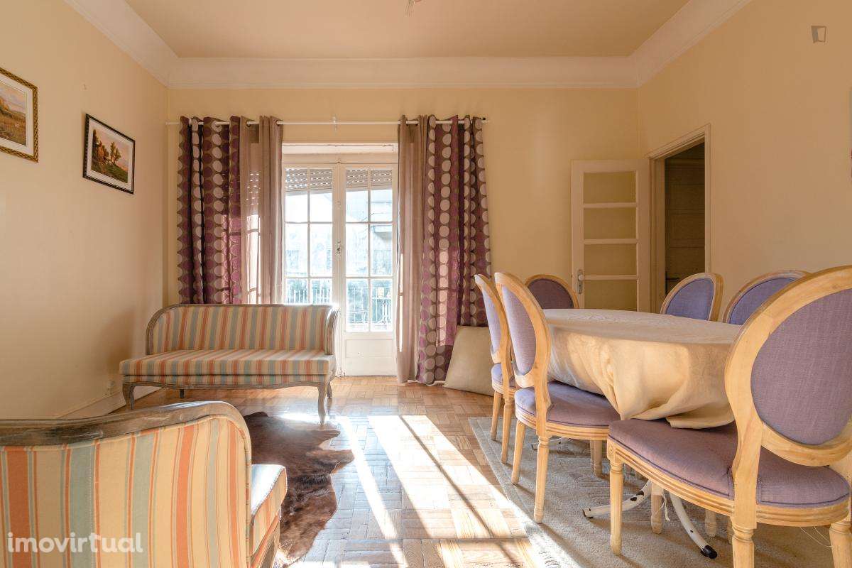 Quarto - localizado em Alvalade Lisbon - Grande imagem: 5/16