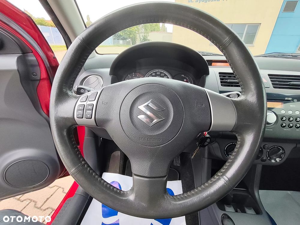 Suzuki Swift 1.3 Comfort dance - 16