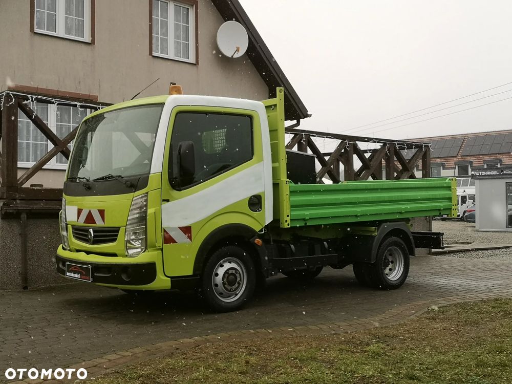 Renault Maxity 2.5dXi 110 - 2