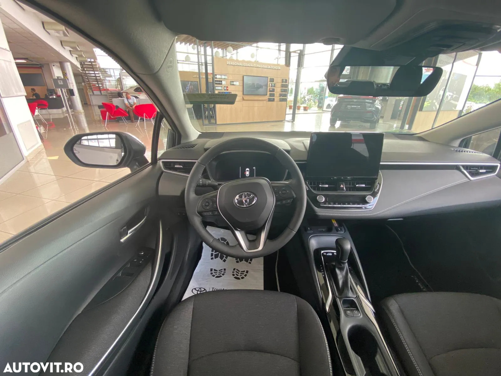 Toyota Corolla 1.8 HSD Business - 10