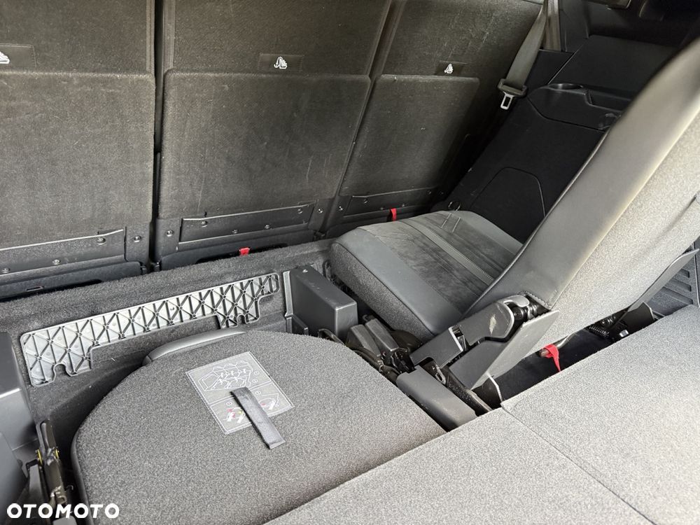 Peugeot 5008 - 21