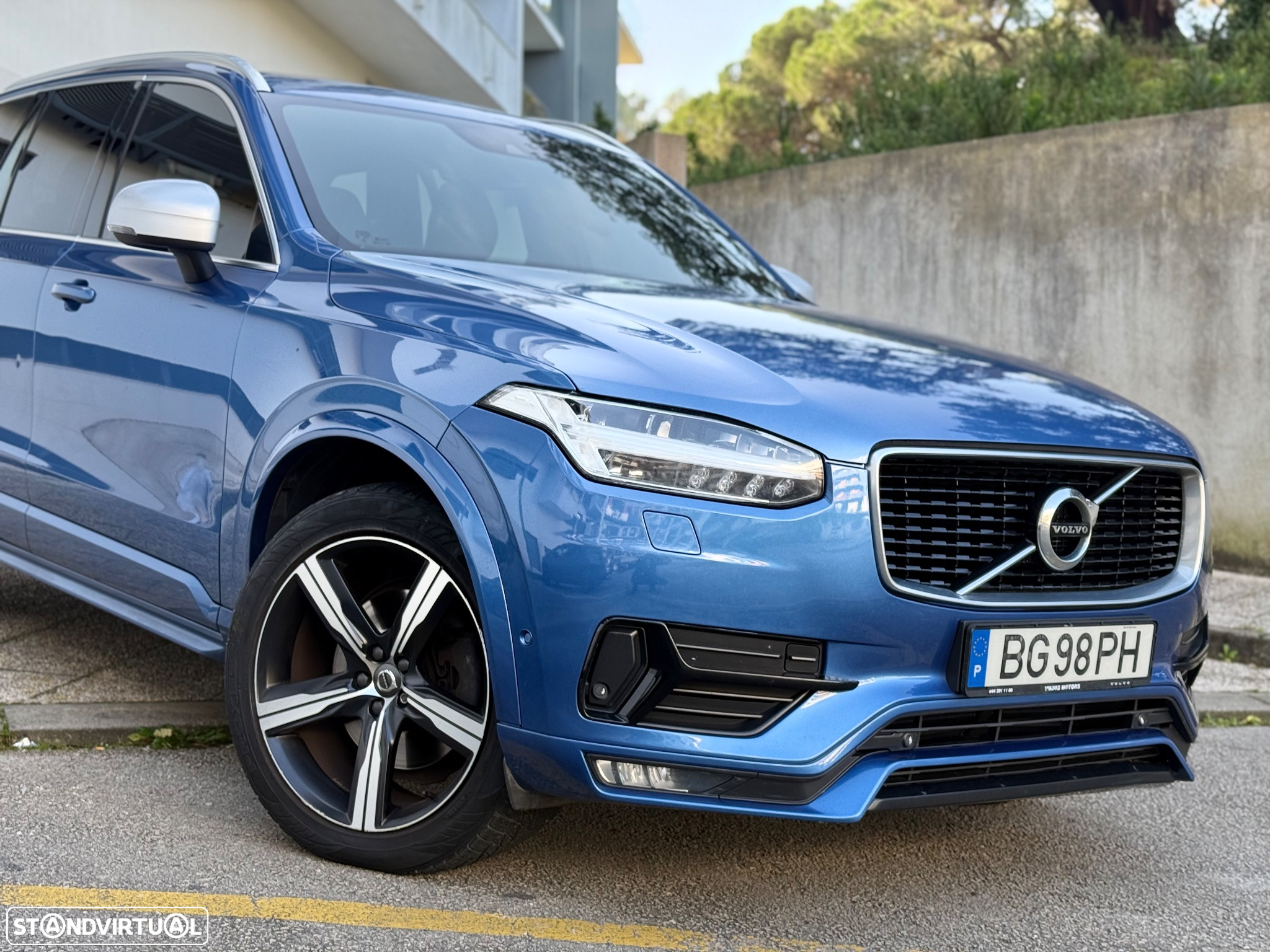 Volvo XC 90 D5 AWD Geartronic RDesign - 10