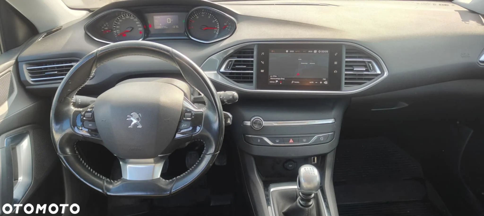 Peugeot 308 1.2 PureTech Style S&S - 15