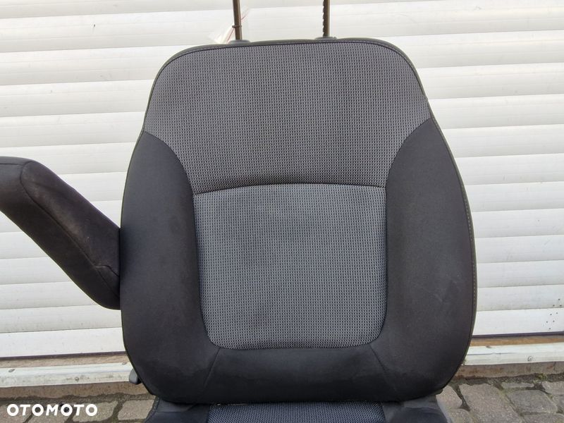 RENAULT TRAFIC III 3 TALENTO II FOTEL KIEROWCY LEWY PRZÓD PRZEDNI - 3