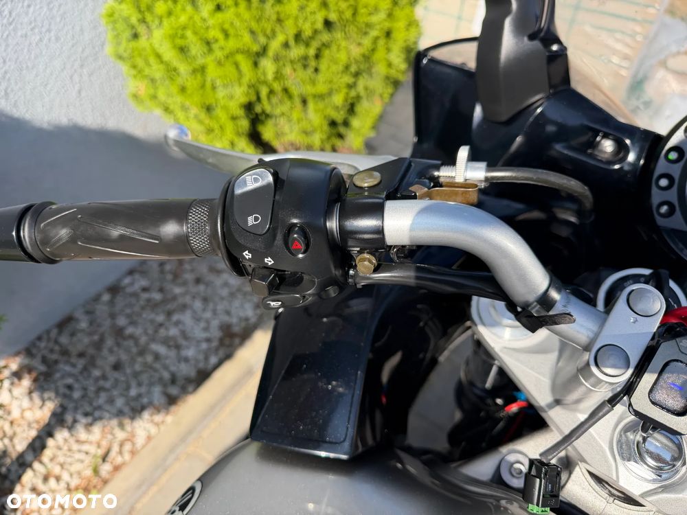 Yamaha FZ - 41