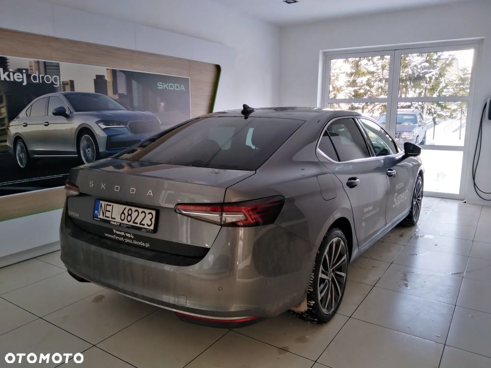 Skoda Superb 2.0 TSI L&K DSG - 2