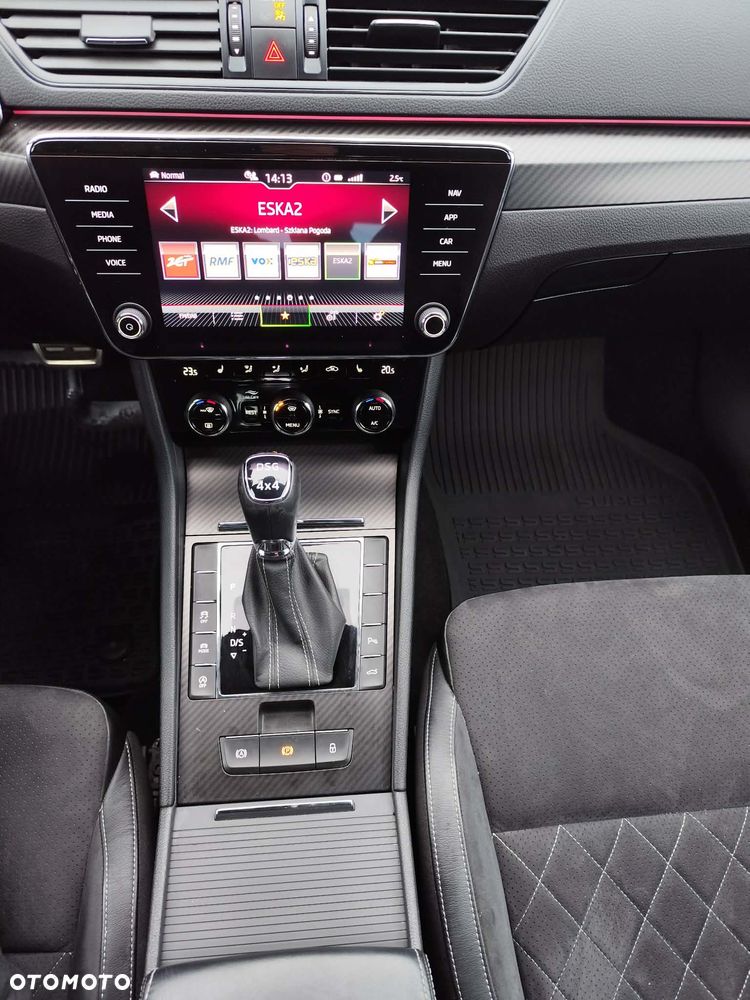 Skoda Superb 2.0 TSI 4x4 Sportline DSG - 24
