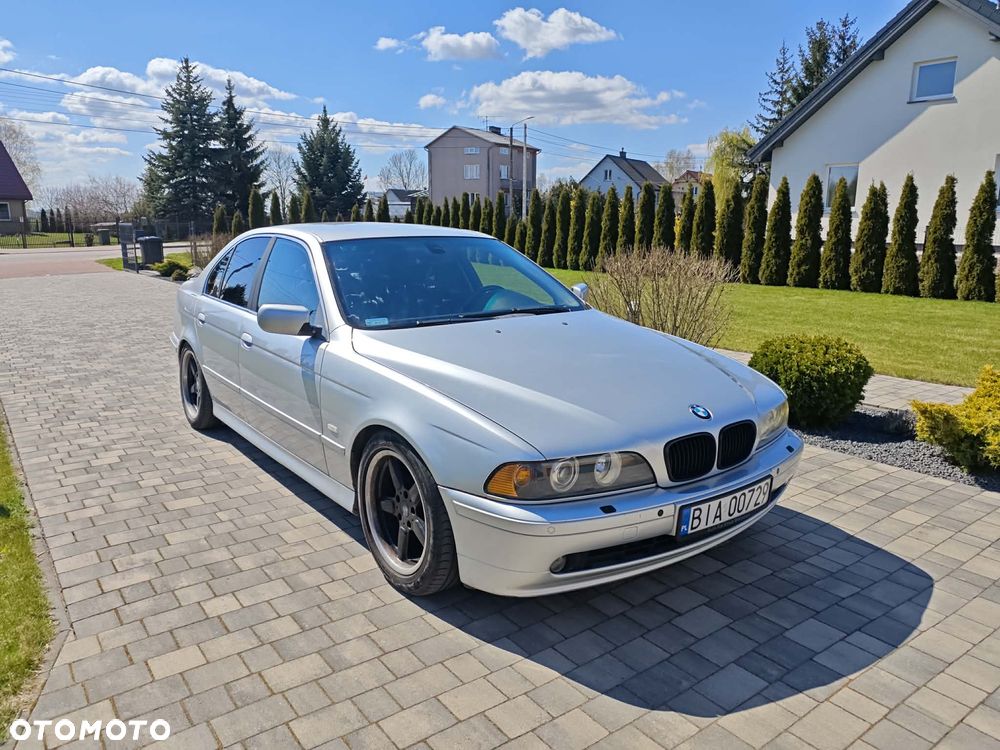 BMW Seria 5 525i - 1