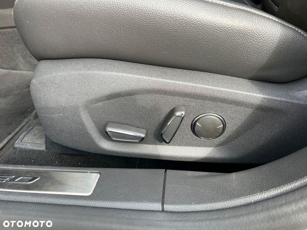 Ford Mondeo 2.0 TDCi STart-Stopp Titanium - 18