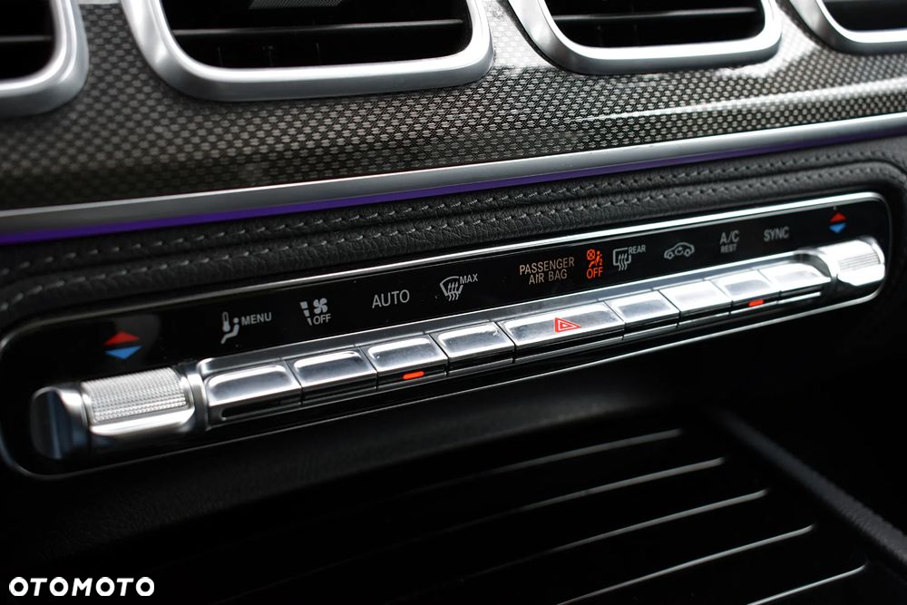 Mercedes-Benz GLE 300 d 4-Matic - 17