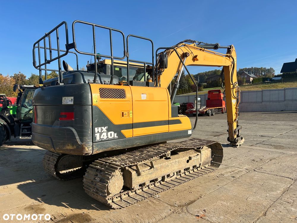 Hyundai Hx 140L - 4