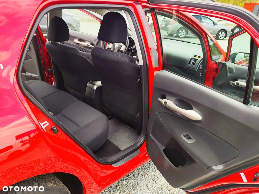 Toyota Auris 1.4 VVT-i Sol - 27