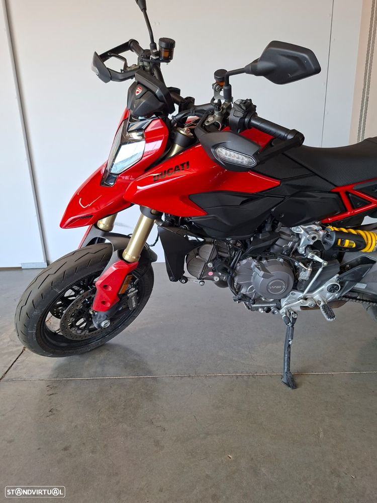 Ducati Hypermotard V2 - 2