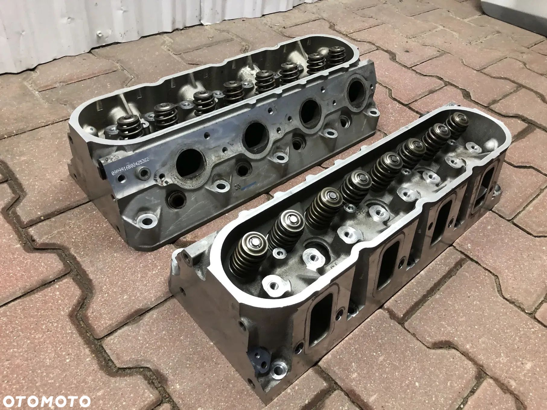 CADILLAC ESCALADE III 6,2 V8 2006-2014 CHEVROLET CAMARO SS 6,2 V8 2009-2015 LS3 GŁOWICA SILNIKA - 3