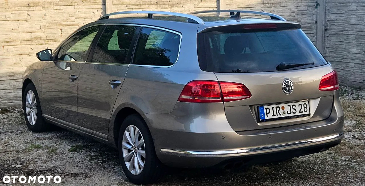 Volkswagen Passat 2.0 TDI Comfortline DSG - 3