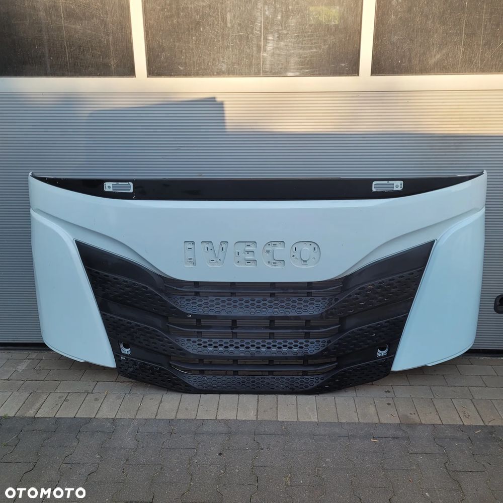 MASKA ATRAPA IVECO S WAY ORYGINAŁ 58029085690105 - 1