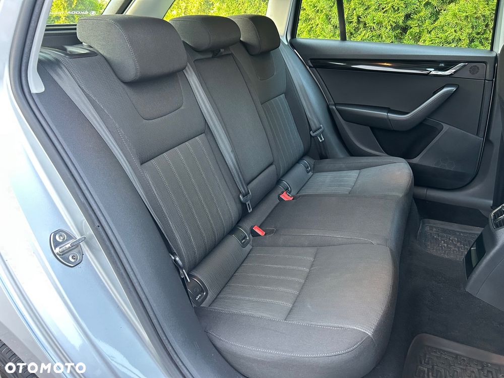 Skoda Octavia 2.0 TDI SCR Ambition DSG - 7