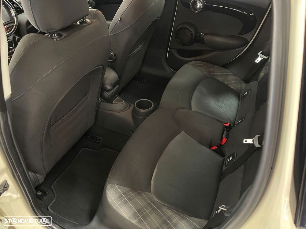 MINI 5 Portas One D - 5