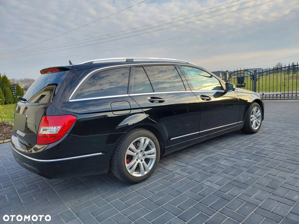Mercedes-Benz Klasa C 200 CGI Automatik BlueEFFICIENCY Avantgarde - 8