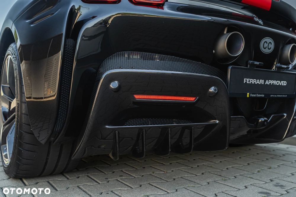 Ferrari SF90 Spider - 17