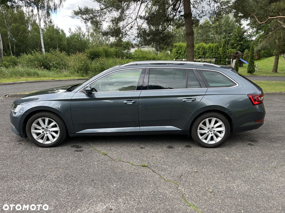 Skoda Superb 2.0 TDI DSG Premium Edition - 5