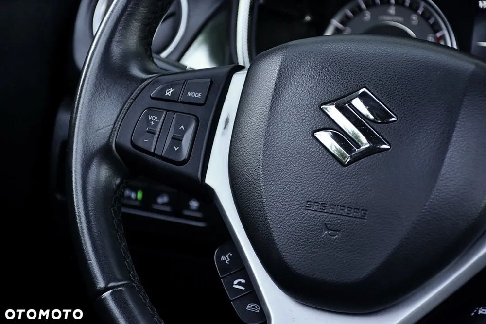 Suzuki Vitara 1.4 Boosterjet Hybrid Allgrip Comfort+ "SHINKAI" - 23