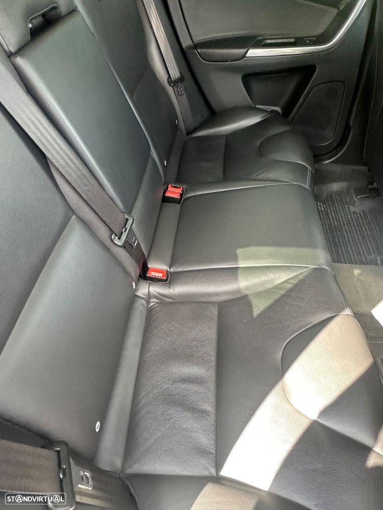 Volvo XC 60 - 15
