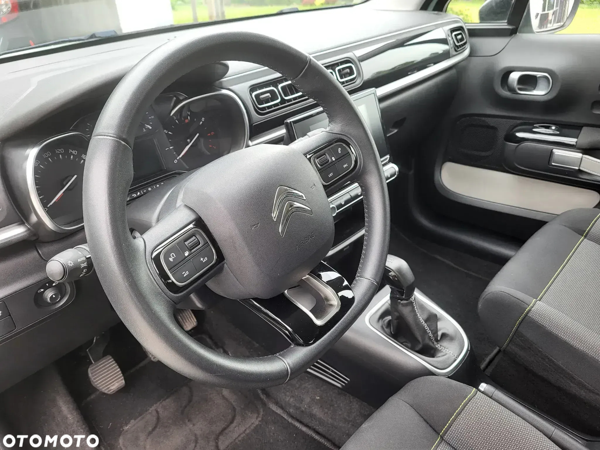 Citroën C3 1.2 PureTech Shine - 30