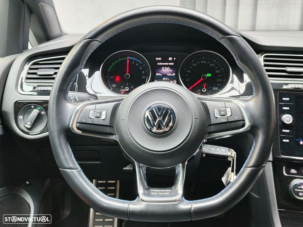 VW Golf 1.4 GTE Plug-In-Hybrid DSG - 17