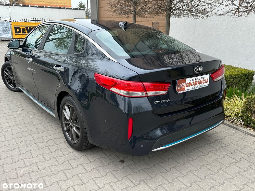 Kia Optima Sportagon 2.0 GDI Attract - 11