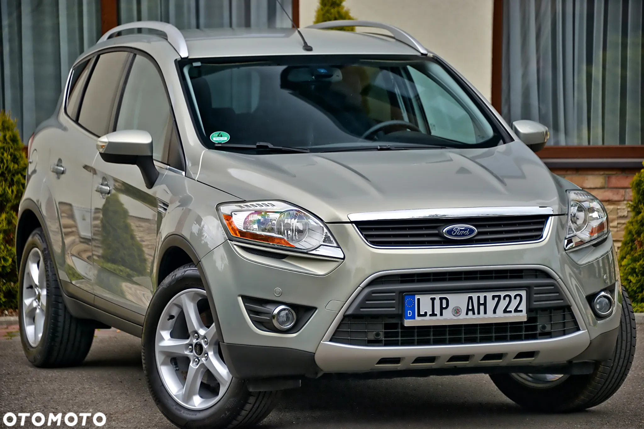 Ford Kuga 2.0 TDCi 4x4 Titanium - 2