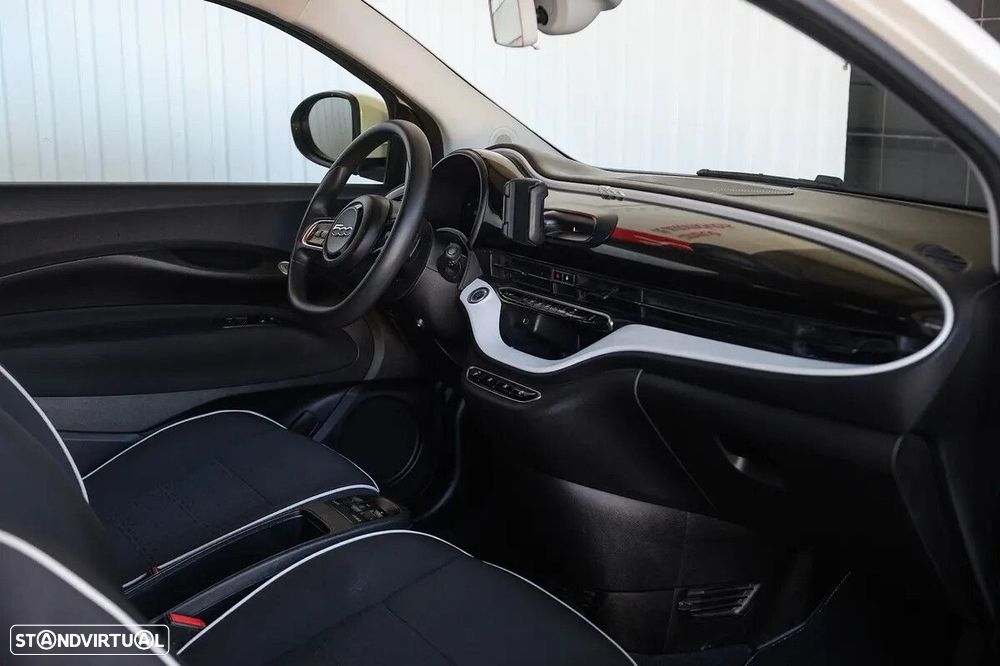 Fiat 500e Action - 26