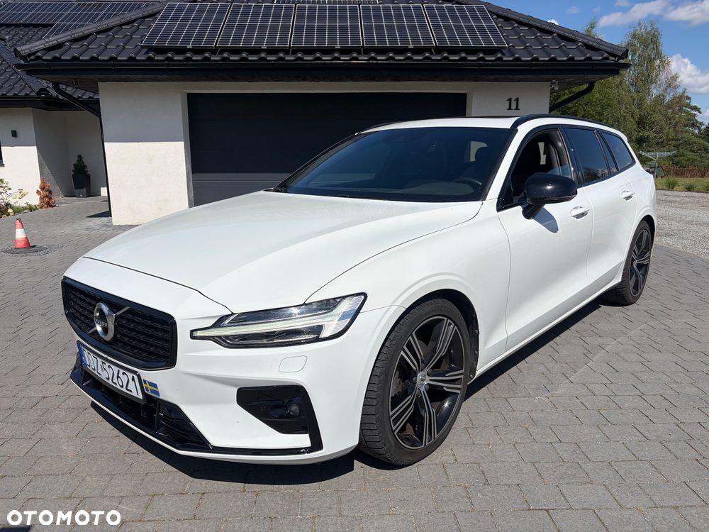 Volvo V60 B4 D R-Design - 1