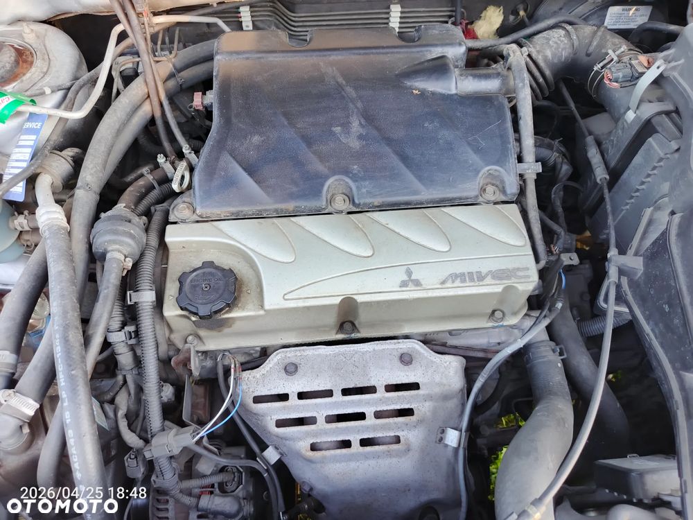 Mitsubishi Outlander 2.0 Intense DAKAR - 10