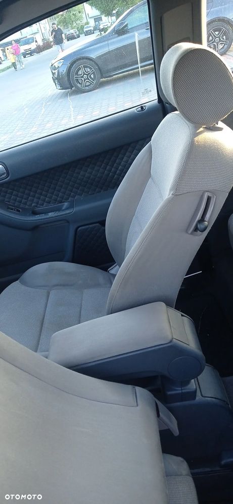 Audi A3 3-drzwiowe 1.9 TDI Ambiente - 9