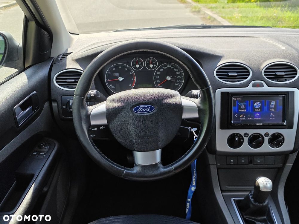 Ford Focus 1.8 Trend - 9