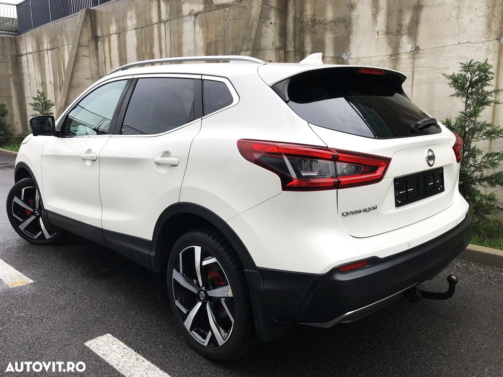 Nissan Qashqai 1.6 DCI Xtronic TEKNA+ - 5