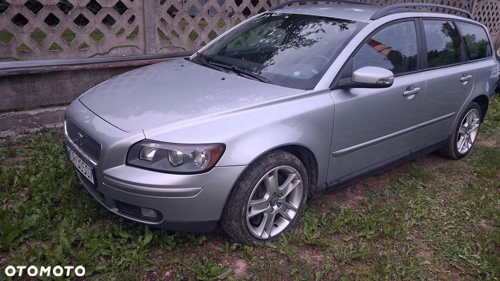 Volvo V50 - 1