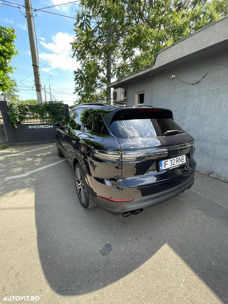 Porsche Cayenne S - 5
