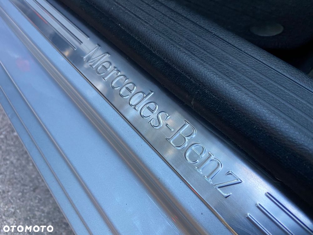 Mercedes-Benz Klasa C 280 Avantgarde 4-Matic - 31