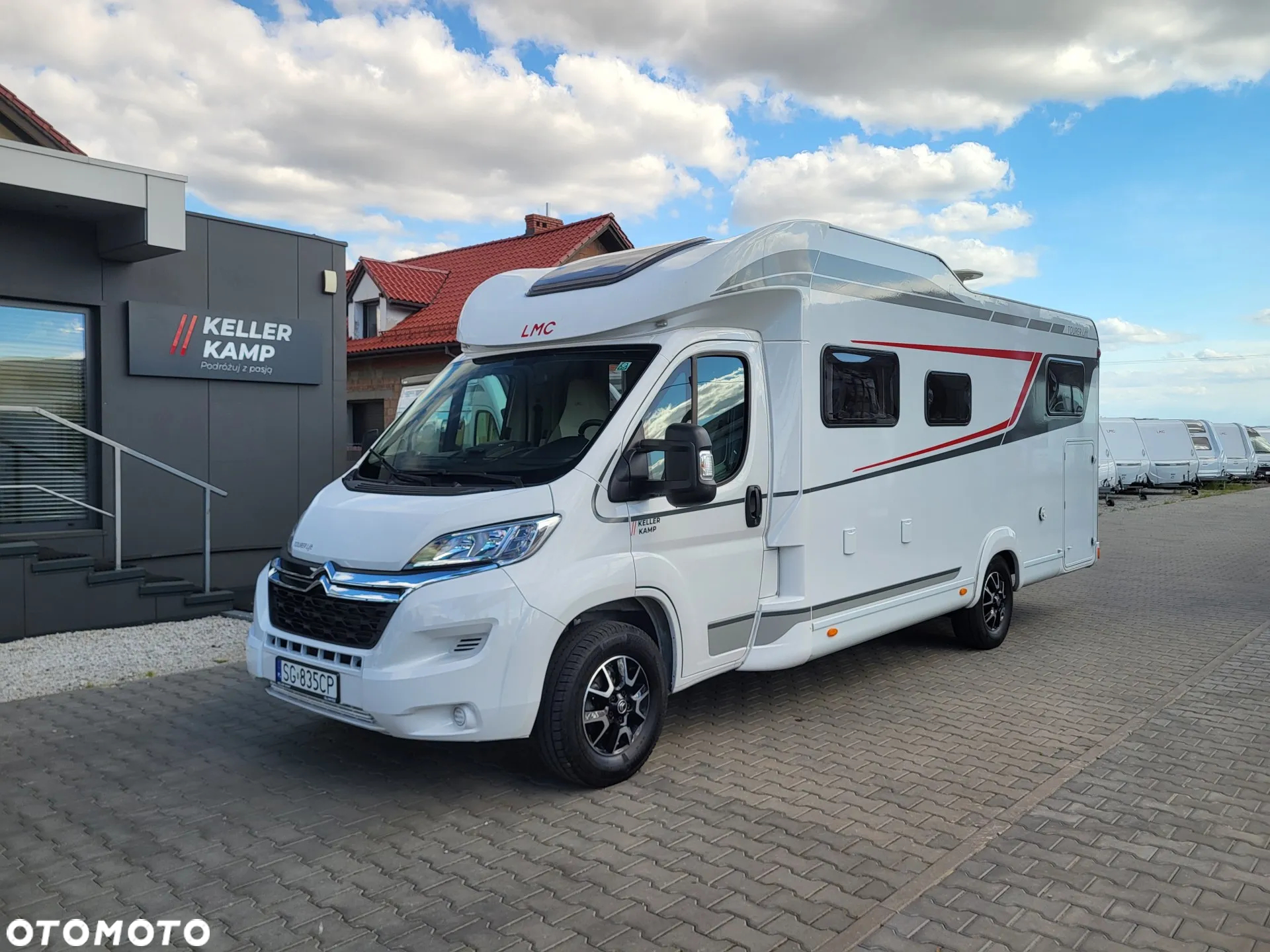 LMC Tourer Lift H730G - Kampery 4-osobowy - 3
