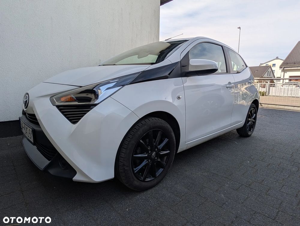 Toyota Aygo 1.0 VVT-i Black Edition - 1